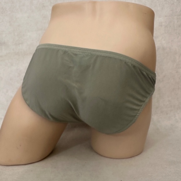 N2N Bodywear Low Rise Pouch Briefs XL 92% polyester / 8% spandex silk-like - Picture 2 of 5